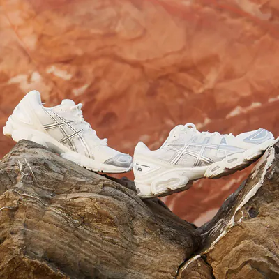 安い Gel-Nimbus Asics x Sea and Wind 9 snkraddicted | Release-Infos alle – Silver 靴