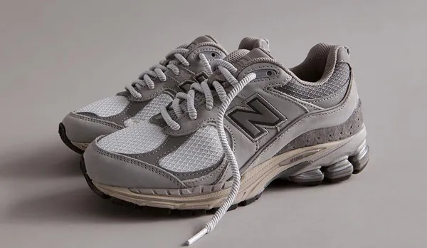 new-balance-2002rvc-app (1).jpg