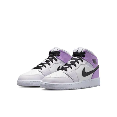 DQ8423-501-Nike Air Jordan 1 Mid Barely Grape3.jpg