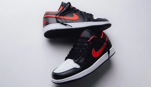 nike air jordan 1 low white toe app_0001_325356881_617676173694196_3555038577248086444_n.jpg