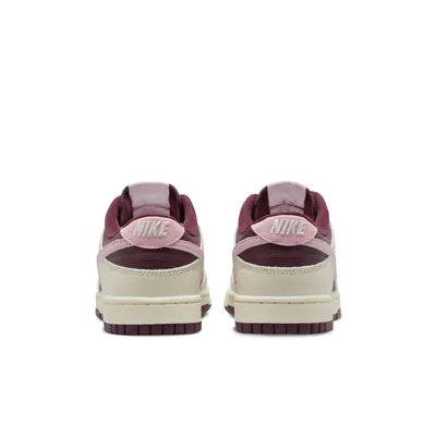 DR9705-100-Nike Dunk Low Valentines Day6.jpg