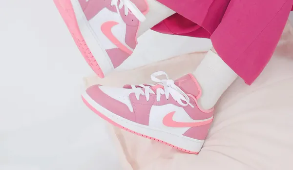 air jordan1  low desert berry.jpg