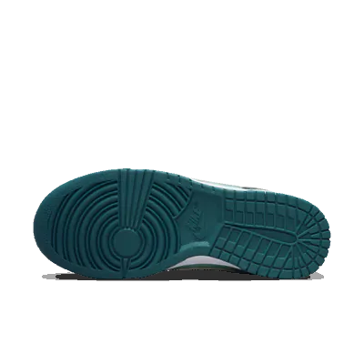 Dunk Low Geode Teal 2.png