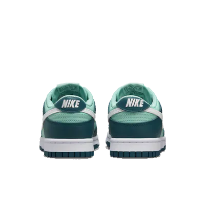 Dunk Low Geode Teal 5.png