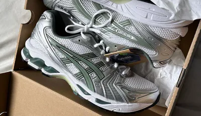 Gel Kayano 14.png