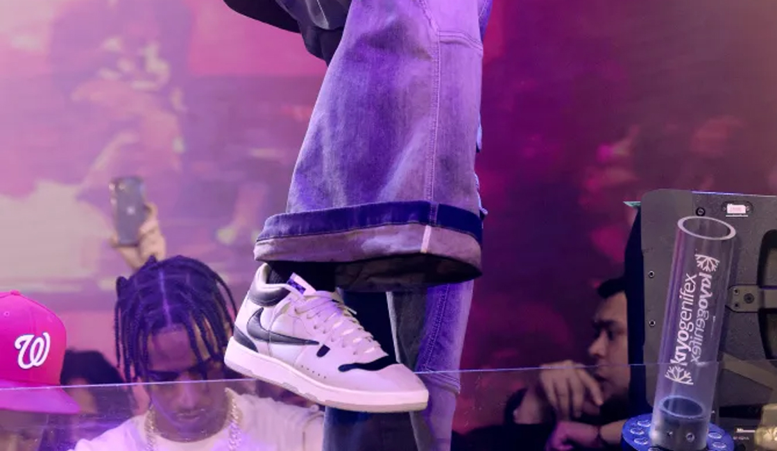 Travis Scott mit neuem Nike Sneaker gesichtet