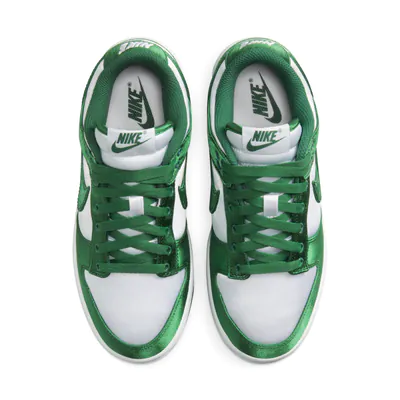 Nike Dunk Low Satin Green DX5931_100_0002_Ebene 4.jpg