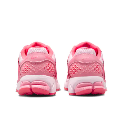 FQ0257-666-Nike Zoom Vomero 5 Coral Chalk Hot Punch.jpg