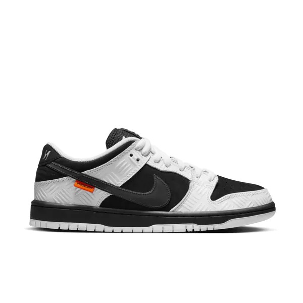 FD2629-100-TIGHTBOOTH x Nike SB Dunk Low White Black6.jpg
