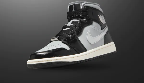 FB9892_002-Nike Air Jordan 1 Mid SE Black Chrome.jpg