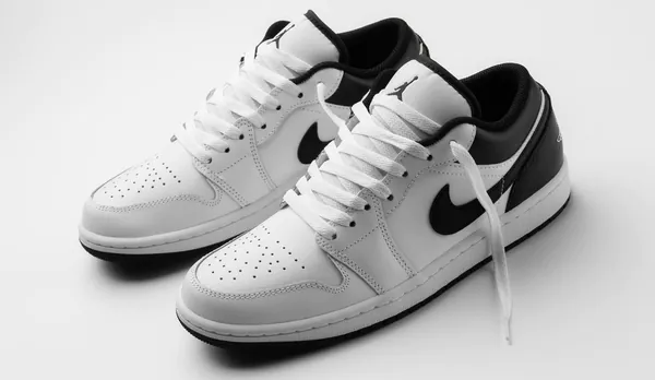 Nike Air Jordan 1 Low White Black.jpg