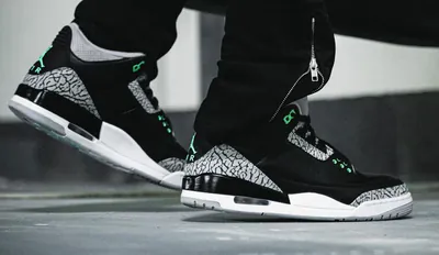 Air Jordan 3 âGreen GlowâStyle Code- CT8532-031 web.png