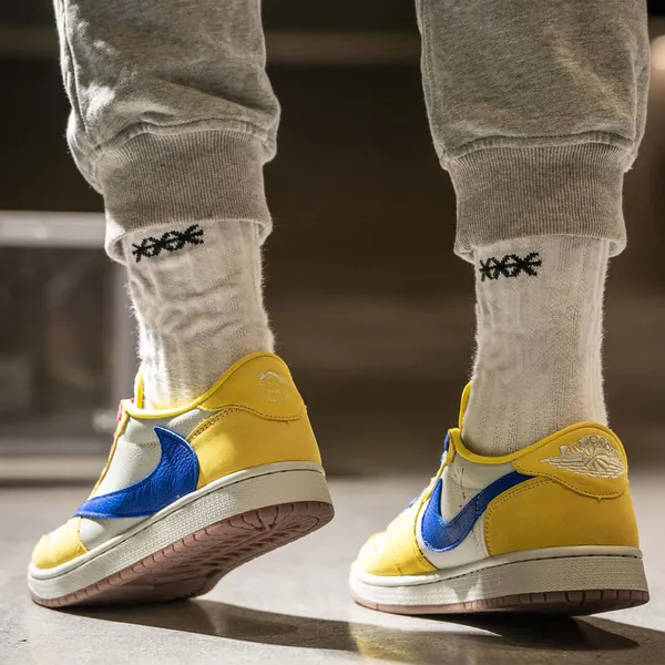 Travis Scott x Nike Air Jordan 1 Low OG Elkins 🔥 alle Release-Infos