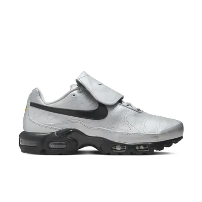 HM6850-001-Nike Air Max Plus TNPO Wolf Grey6.jpg