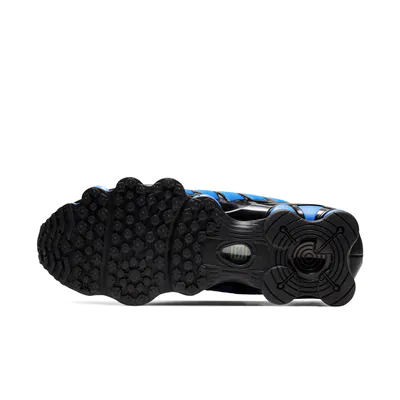 AV3595_009_0004_Ebene 2.jpg