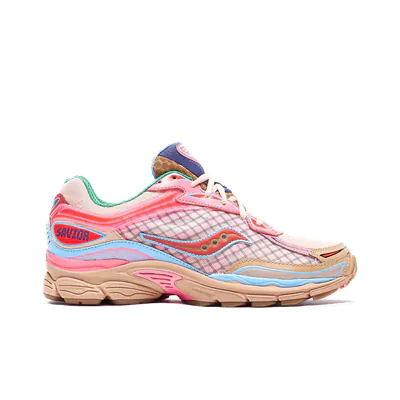 Saucony x Jae Tips PROGRID OMNI 9 'to-do list' pink_0004_Ebene 1.jpg
