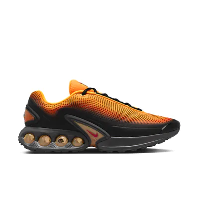 air-max-laser-orange-1.jpg