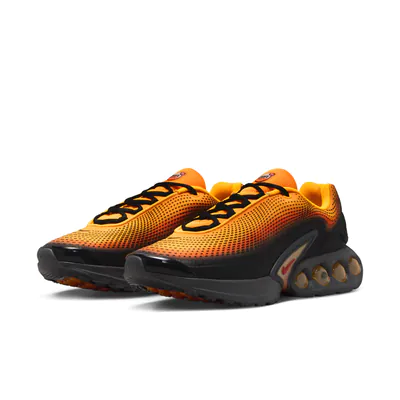 air-max-laser-orange-2.jpg