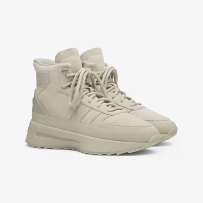 Fear of God Athletics Los Angeles Wanderschuh beige_0003_Ebene 2.jpg