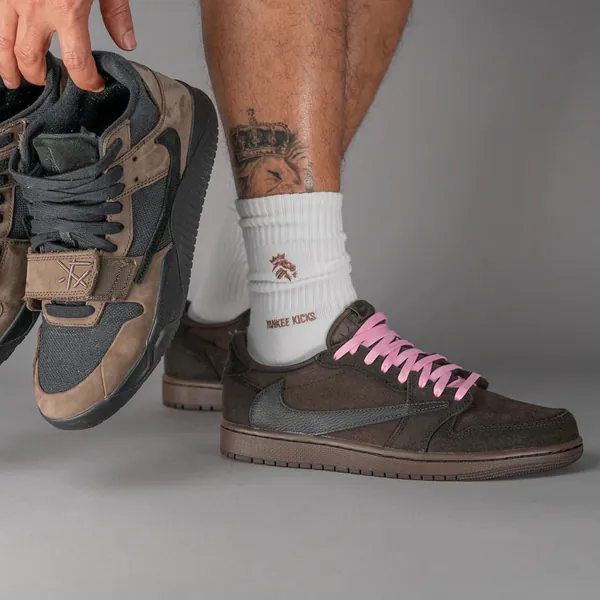 travis-scott-x-air-jordan-1-low-velvet-brown-2.jfif