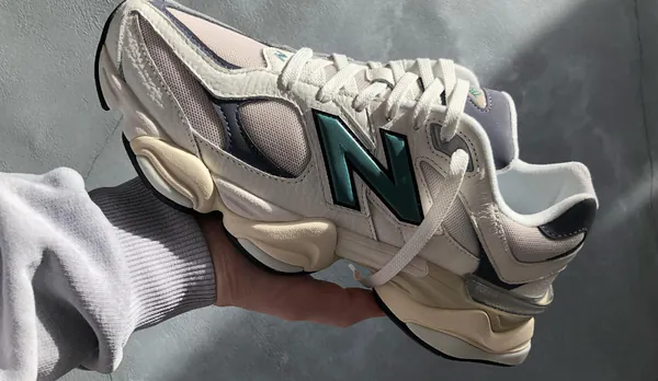 Nb 9060 Grn Wht.png