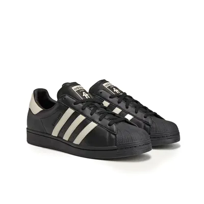 adidas by Avavav Superfinger Superstar Schuh_0003_Ebene 4.jpg