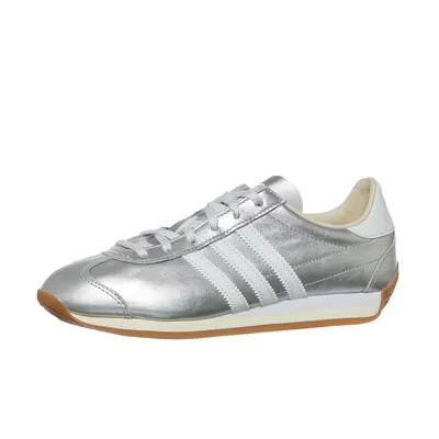 adidas_0004_Ebene 2.jpg