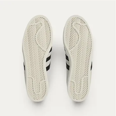 SUPERSTAR_SFTM_SS25 white_0003_Ebene 30.jpg