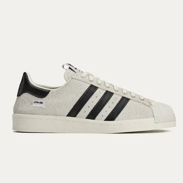 SUPERSTAR_SFTM_SS25 white_0005_Ebene 28.jpg