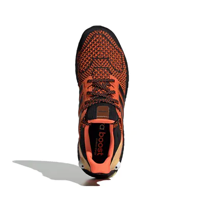 Ultraboost 1.0 Fortnite Shoes-Orange_0001_Ebene 4.jpg