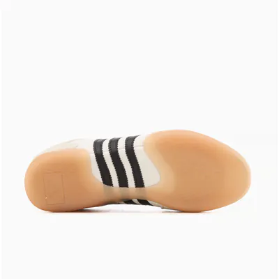 adidas Originals x Bad Bunny Ballerina Weiss_0004_Ebene 3.jpg