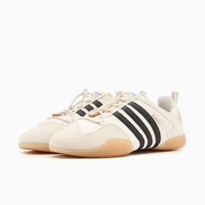adidas Originals x Bad Bunny Ballerina Weiss_0002_Ebene 5.jpg