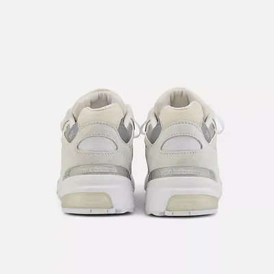 Made in USA 992 Core Schuhe white_0002_Ebene 4.jpg