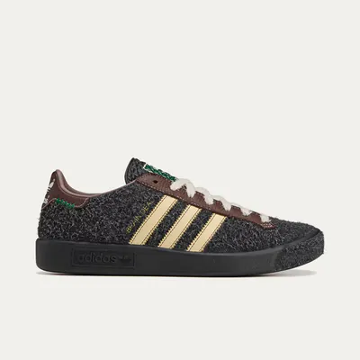 Forest Hills Brain Dead Schuh black_0005_Ebene 1.jpg