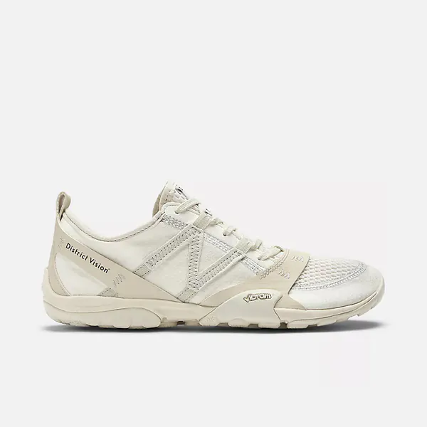District Vision x New Balance MT10O Schuhe beige_0005_Ebene 1.jpg