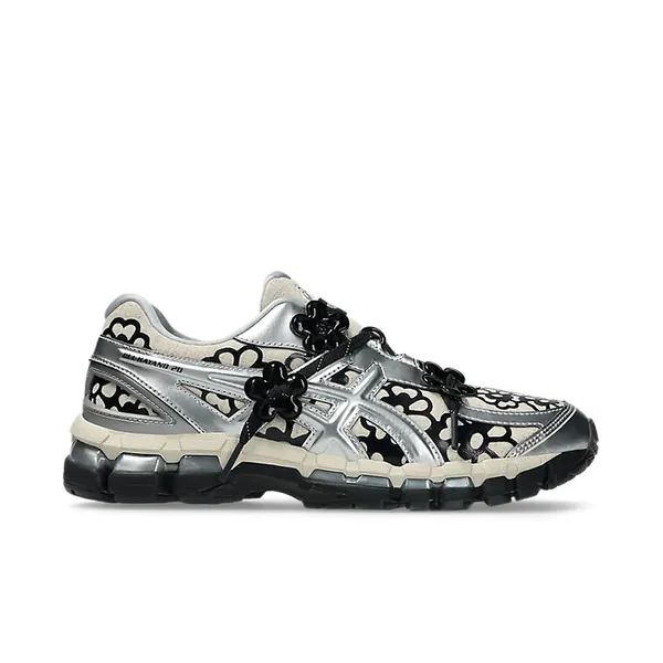 CECILIE BAHNSEN x GEL-KAYANO 20 silver_0006_Ebene 1.jpg