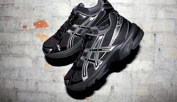 asics-1130-black-snkr.jpg