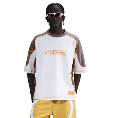 frog-nike-1_0003_Ebene 2.jpg