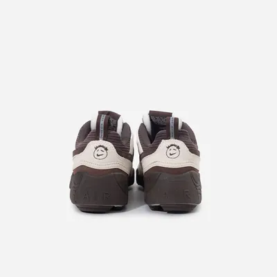 niketravis_0002_Ebene 7.jpg