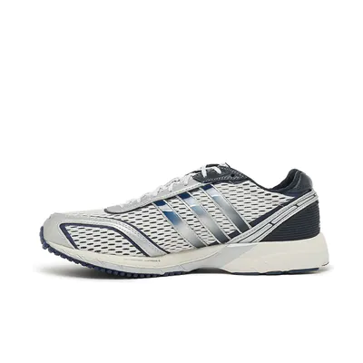 sportyrichadizero_0004_Ebene 2.jpg