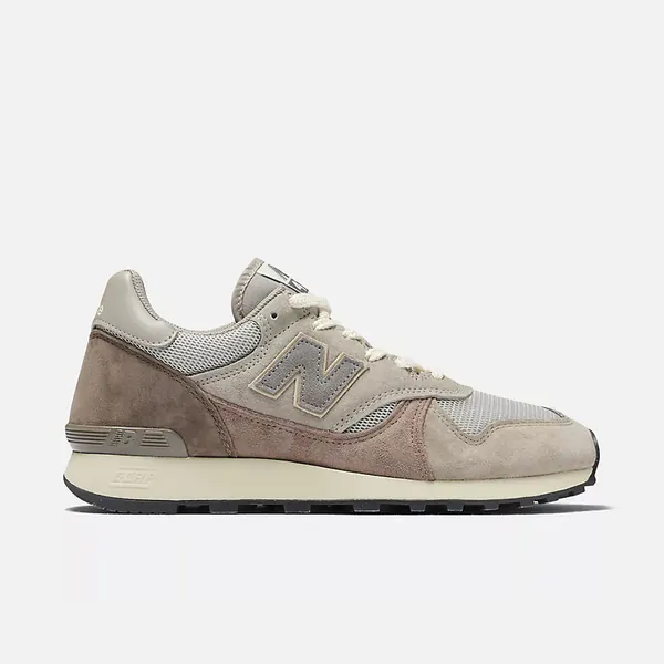 auraleetaupesnkr_0004_Ebene 1.jpg