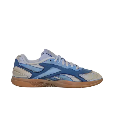 rbkxbotterhammerstrandedwornblue-snkr_0003_Ebene 3.jpg