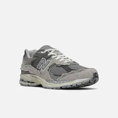 2002-grey-snkr-2.jpg