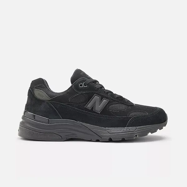 nb-992-core-snkr-1.jpg