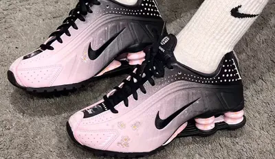 nike shox r4 sakura menu2 snkr.png