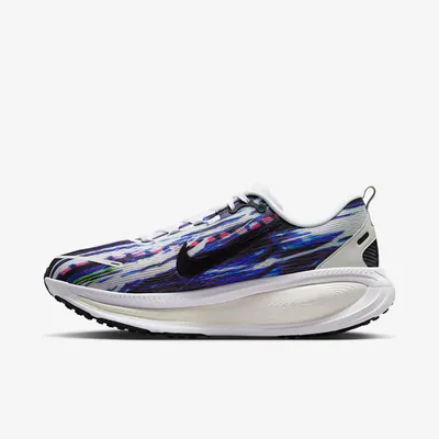 Nike-Vomero18_0004_Ebene 3.jpg