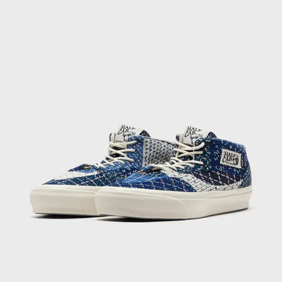 Vans-OTW-HALF_0002_Ebene 2.jpg