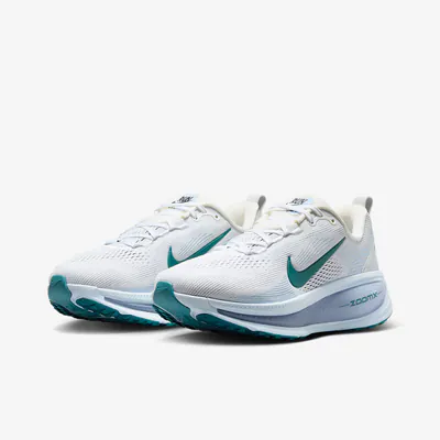 Nike-Vomero-18_0002_Ebene 3.jpg