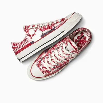 Converse-Vanilla_0002_Ebene 6.jpg