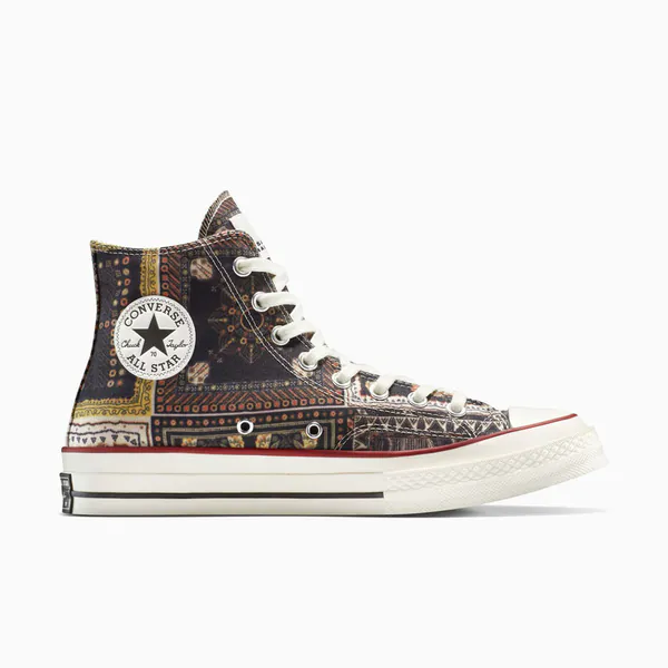 Converse-Rot_0006_Ebene 1.jpg